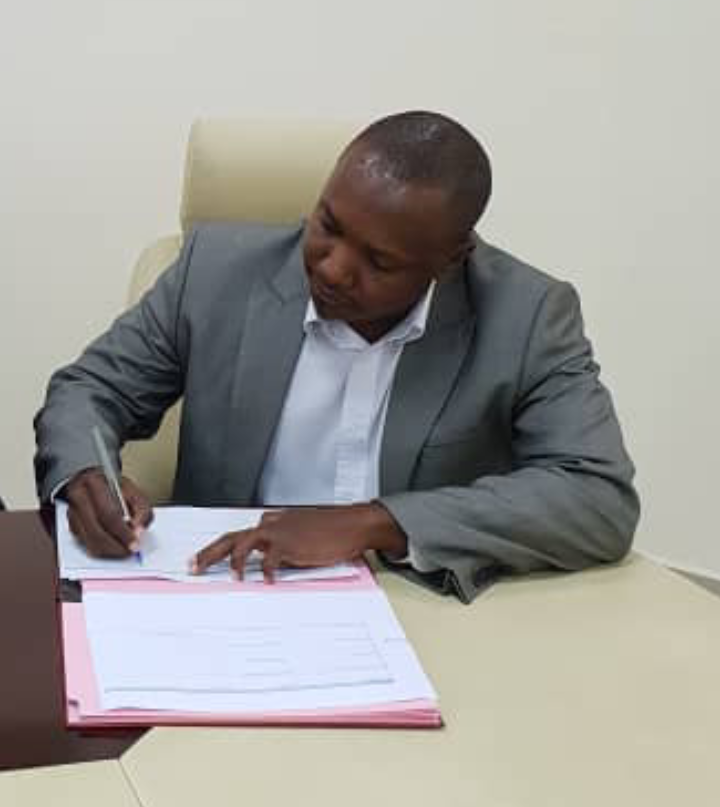 À propos de Groupe AK